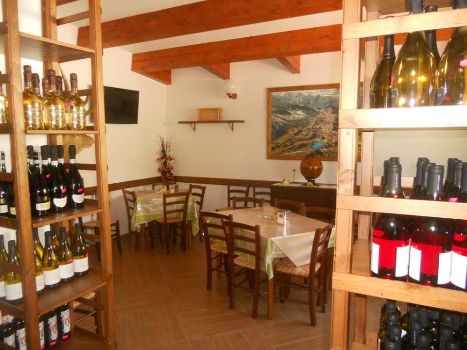La Locanda Del Lago Lucciola Villalago Exterior foto